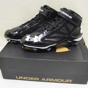 New Under Armour Football Shoes, size 10 Men